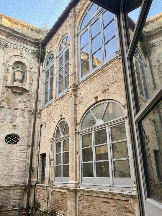 B&B Palazzo Lombardi Lucera Buitenkant foto