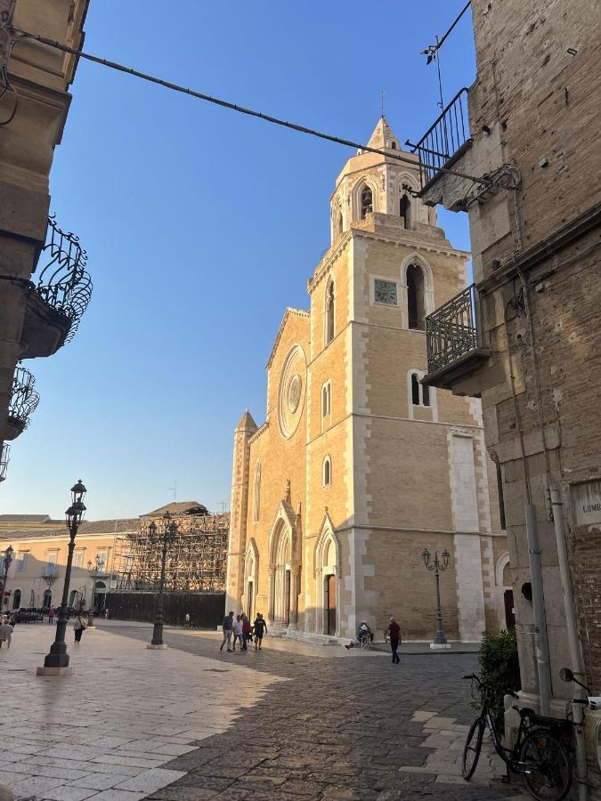 B&B Palazzo Lombardi Lucera Buitenkant foto
